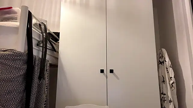 sereneglowz live sex cam