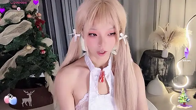 Luxi-_520 ahegao tease pose