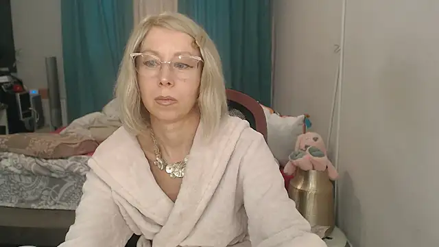 LuxuryNika