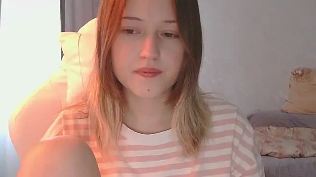 Beloved_Mary live cam on StripChat