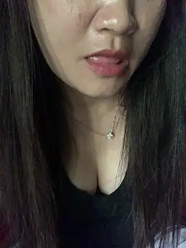 dgggg12345 live cam on StripChat