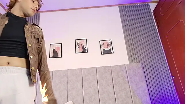 sami_sweetboy (M twink) - Spank Ass x 30