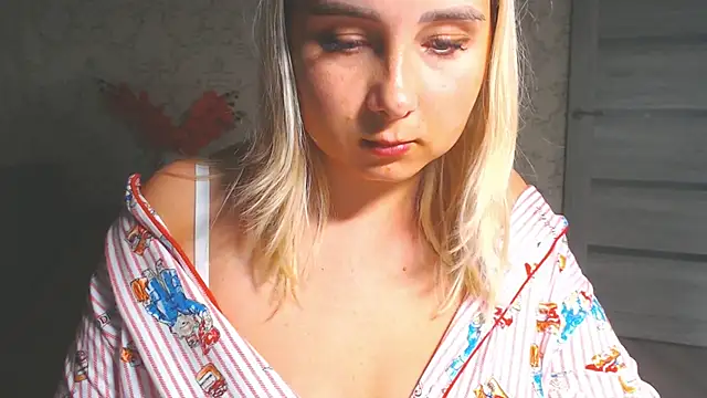 DolphinDreams