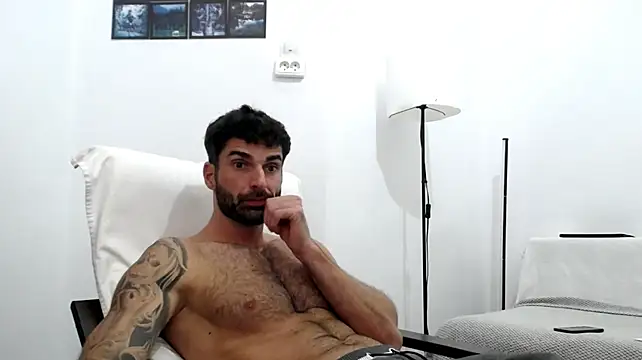 Verycutex live cam on StripChat