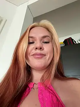 AnjaAmelia Live Webcam on Stripchat