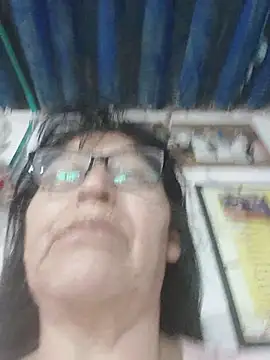 clarita_01 live cam on StripChat