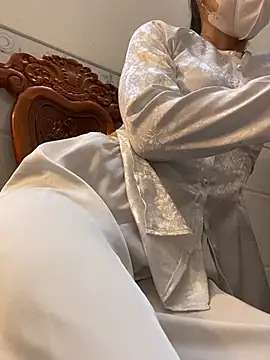 NINA2102