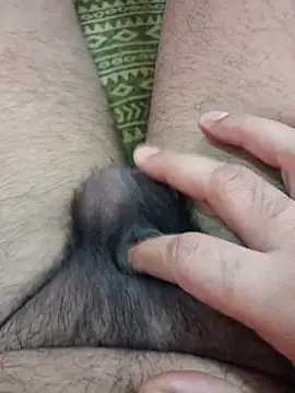 tiny_devil live cam preview