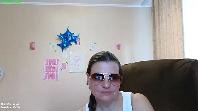 Mirabelle_Velvet