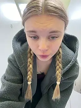 -MiaKitty