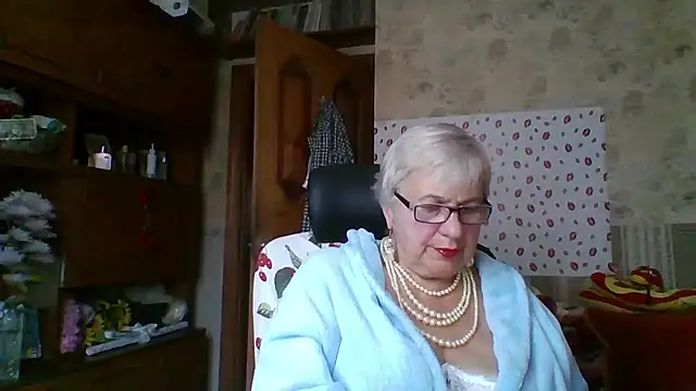 SweetCherry27 live cam on StripChat