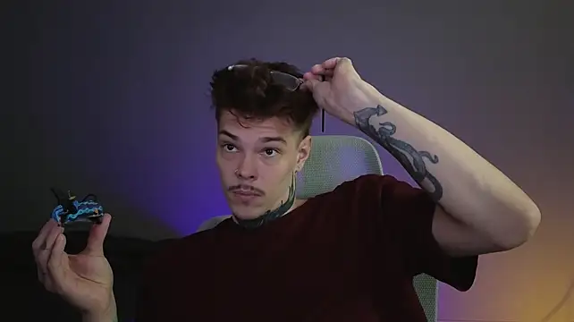 DENIS_HERE