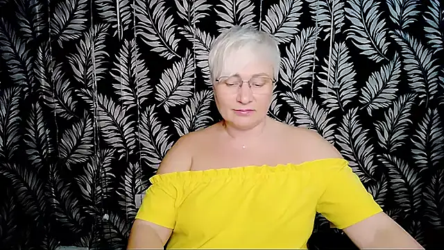 Olivia_playful live cam on StripChat