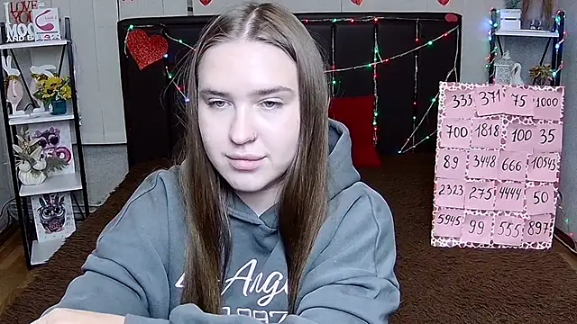 LauraHlot