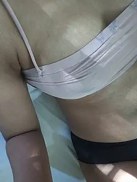 MalluSis live cam on StripChat