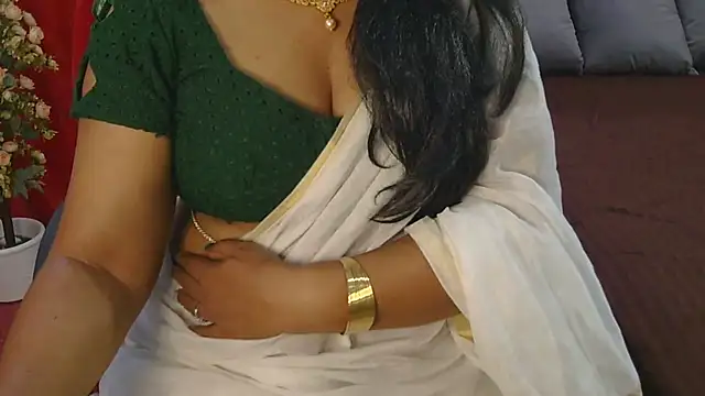Mallu_Manisha