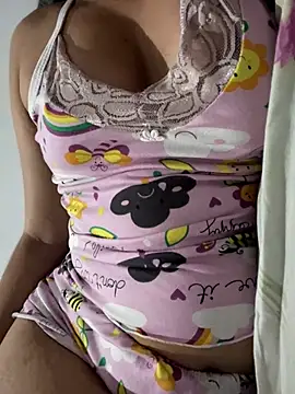 rubifigueredo live cam on StripChat