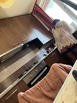 Hotmomcheckk_