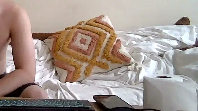 SwiftXSky live sex cam