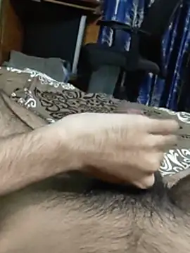 -_-YOUNG--DADDY-_- live cam on StripChat