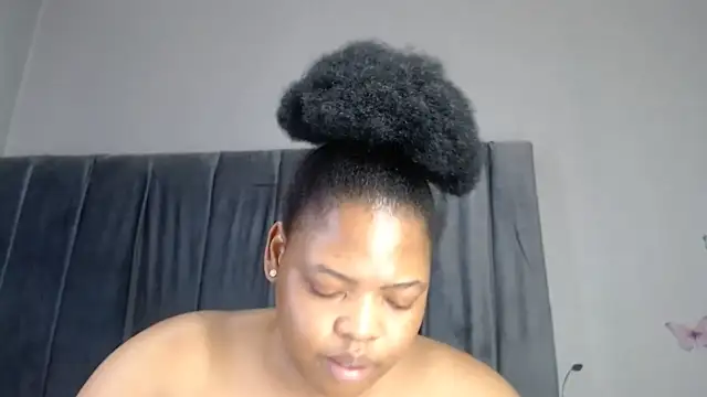 CUTEY_PIExXx live cam on StripChat
