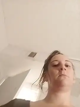 prettyalizae live cam on StripChat