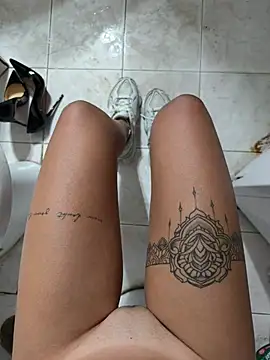 Thegirlofthemirror