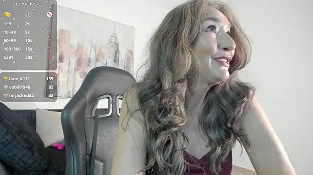 Emma_Mendozaa live cam on StripChat