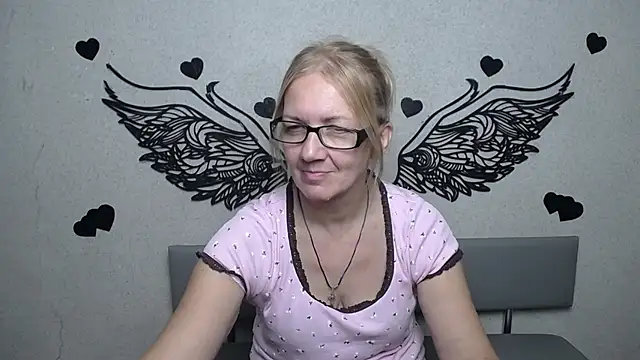 MelisaWorld live cam on StripChat