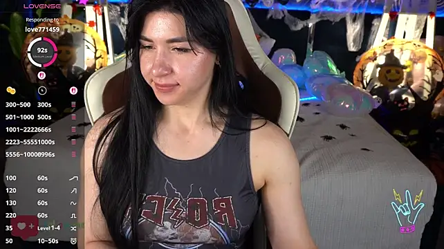 EmilyCandyy live cam on StripChat