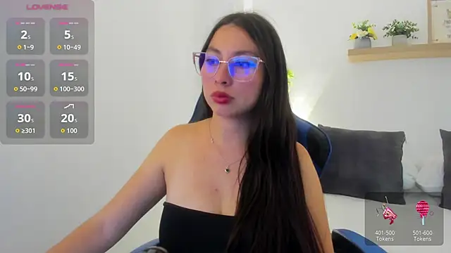 bella_99_ live cam on StripChat