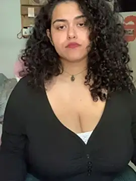 Curvydesifromgermany