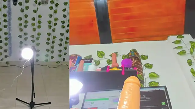 ailany_funny live cam on StripChat