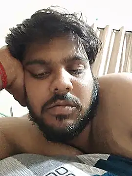 Praveen（Hornyydoggg）