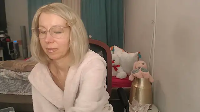 LuxuryNika