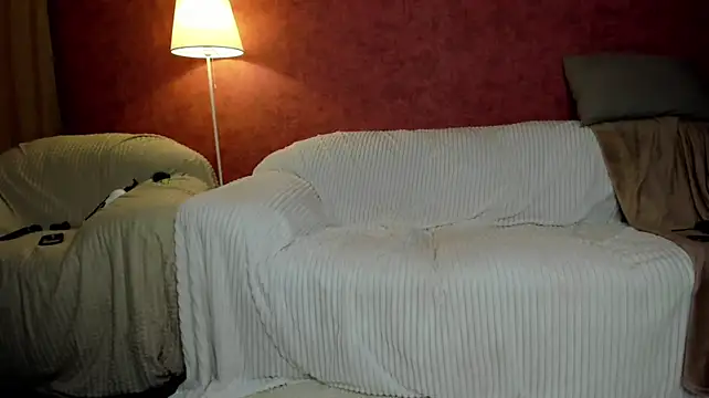 KayleenCurtis captura de la sala en vivo en Stripchat