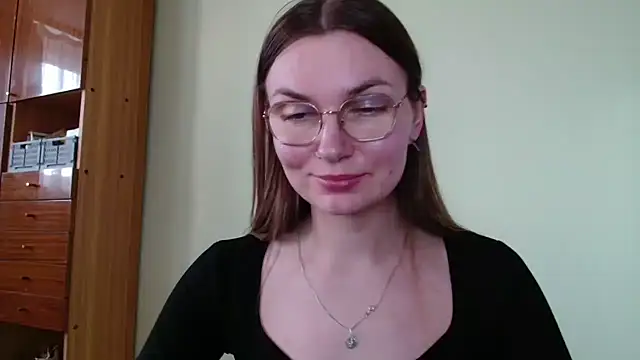 LooveELLYx live cam on StripChat