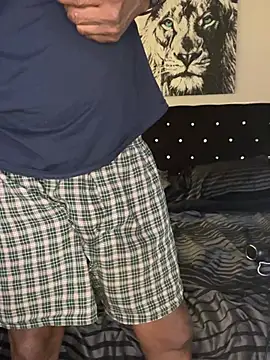 bigdaddydy (Ask my age) - Naked cumshot