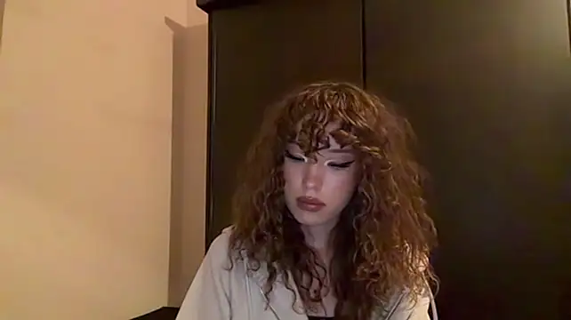 KamalaCoit live cam on StripChat