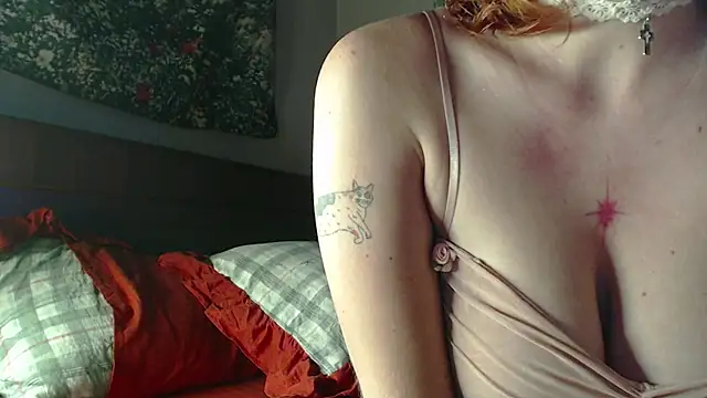 RubyLynxx live sex cam