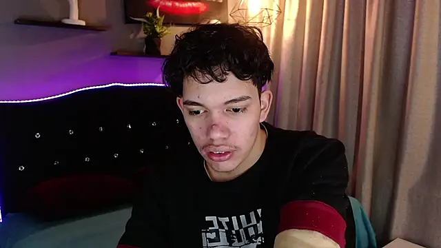 haku_nayro webcam