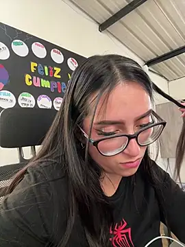 Kloenovoa- live cam on StripChat