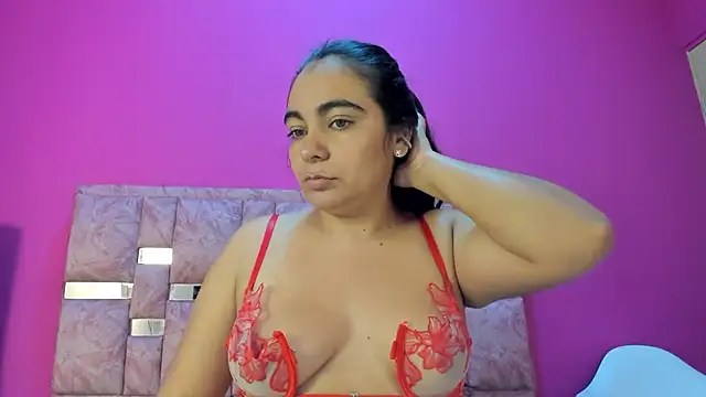 jolie_lovv live cam on StripChat