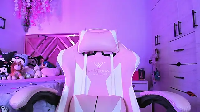 little_emma0