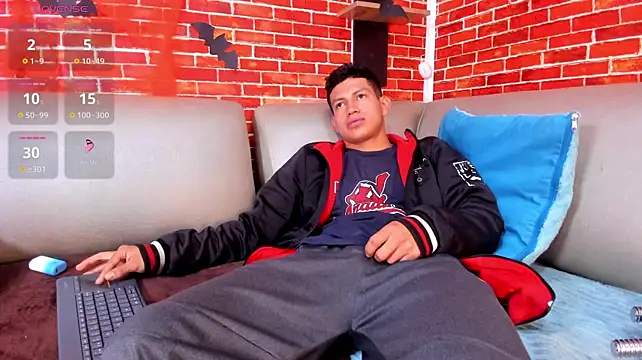 Tony_Zackk1 webcam
