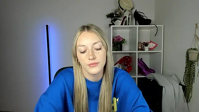 EvelynBlond