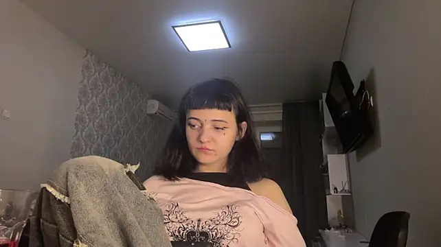 PrudenceSmethers live cam on StripChat