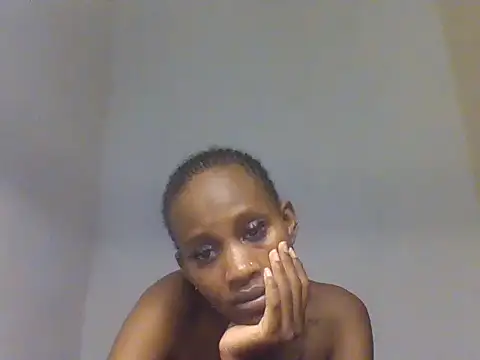 starshinee3 live cam on StripChat