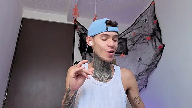 Arteemiiis live sex cam