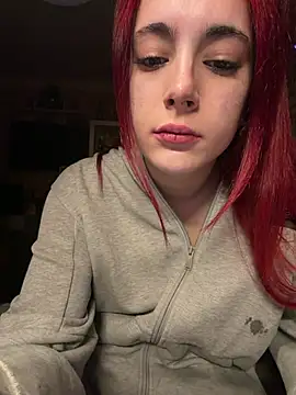 sexymelli18 live cam on StripChat